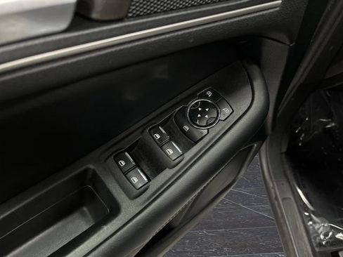 Used 2023 Ford Edge SEL w/ Convenience Package image 29