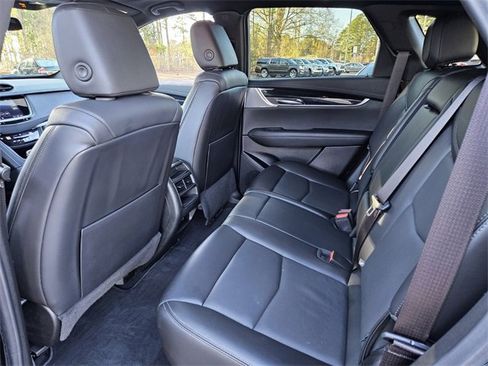 Used 2025 Cadillac XT5 Premium Luxury image 10