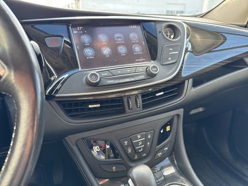 Used 2020 Buick Envision Essence w/ LPO, Active Package image 17