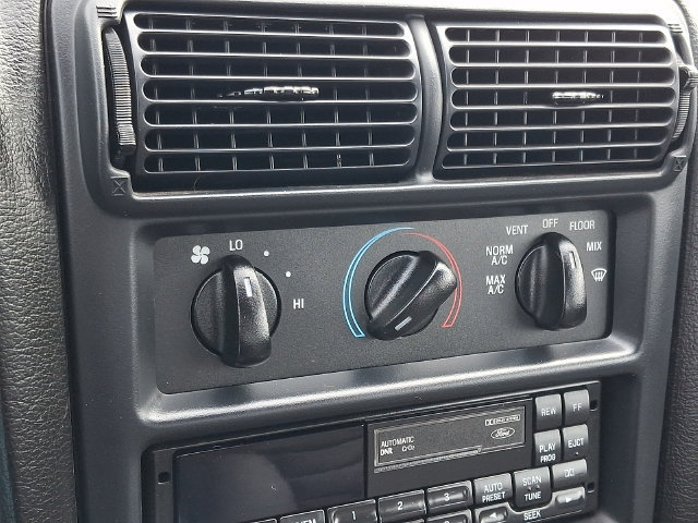 Used 1996 Ford Mustang GT RWD image 16
