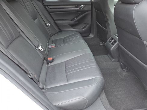 Used 2020 Honda Accord Touring image 27