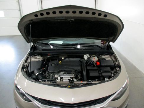 Used 2024 Chevrolet Malibu LT image 28