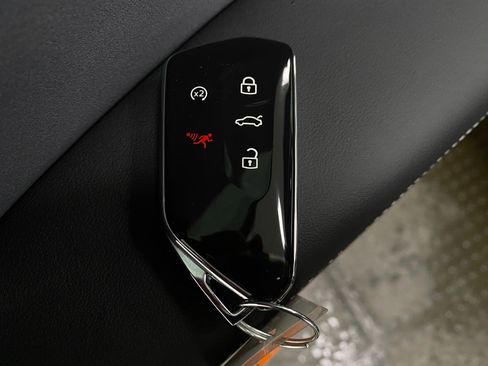 New 2026 Volkswagen Tiguan SE image 29