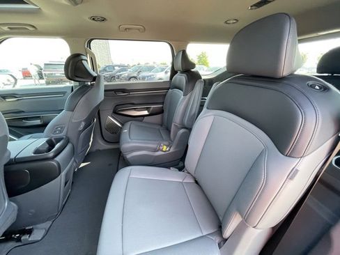 New 2026 Kia EV9 Light image 27