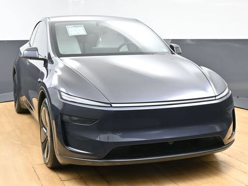 Used 2026 Tesla Model Y Long Range AWD/4WD image 52