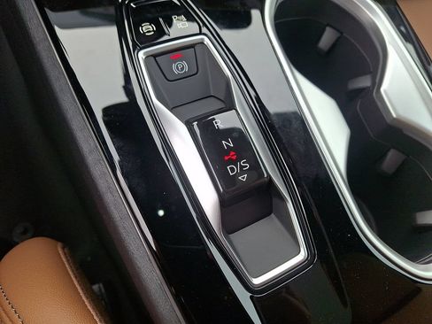New 2026 Audi A6 Premium Plus AWD/4WD image 8
