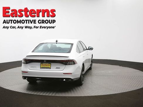 Used 2024 Honda Accord Sport image 40