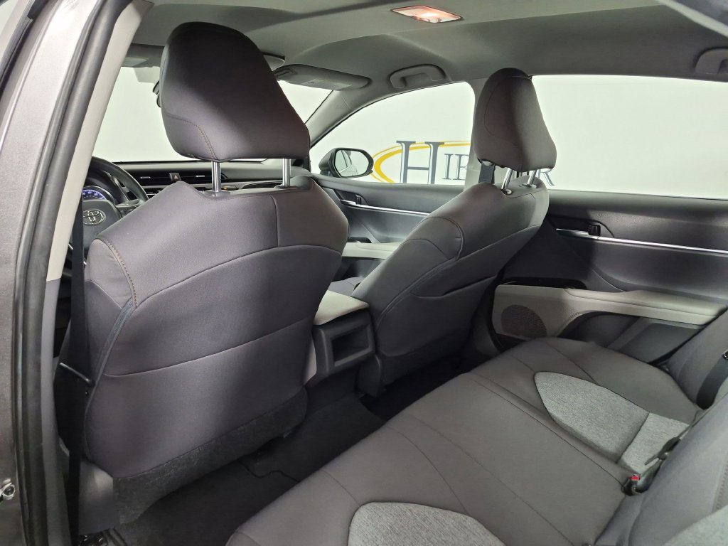 Used 2020 Toyota Camry LE w/ Carpet Mat Package FWD image 31