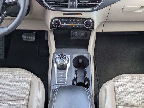 Used 2022 Ford Escape SEL FWD image 20