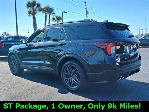 Used 2025 Ford Explorer ST w/ Sun And Sound Package image 5