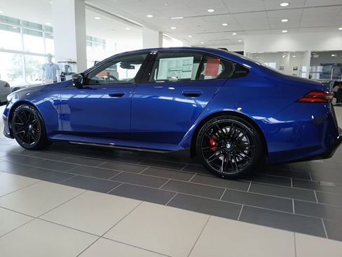 New 2026 BMW M5 w/ Carbon Package image 7