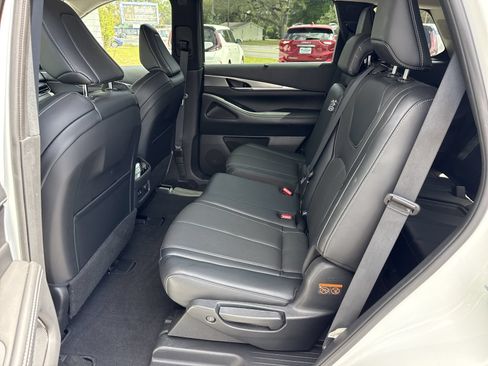Used 2023 INFINITI QX60 Luxe w/ Cargo Package FWD image 10