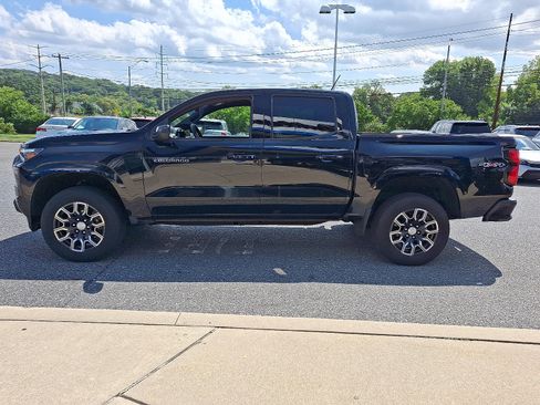 Used 2023 Chevrolet Colorado LT w/ LT Convenience Package III AWD/4WD image 4