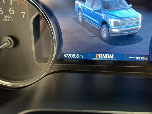 Certified 2022 Ford F150 XLT w/ Equipment Group 302A High image 17