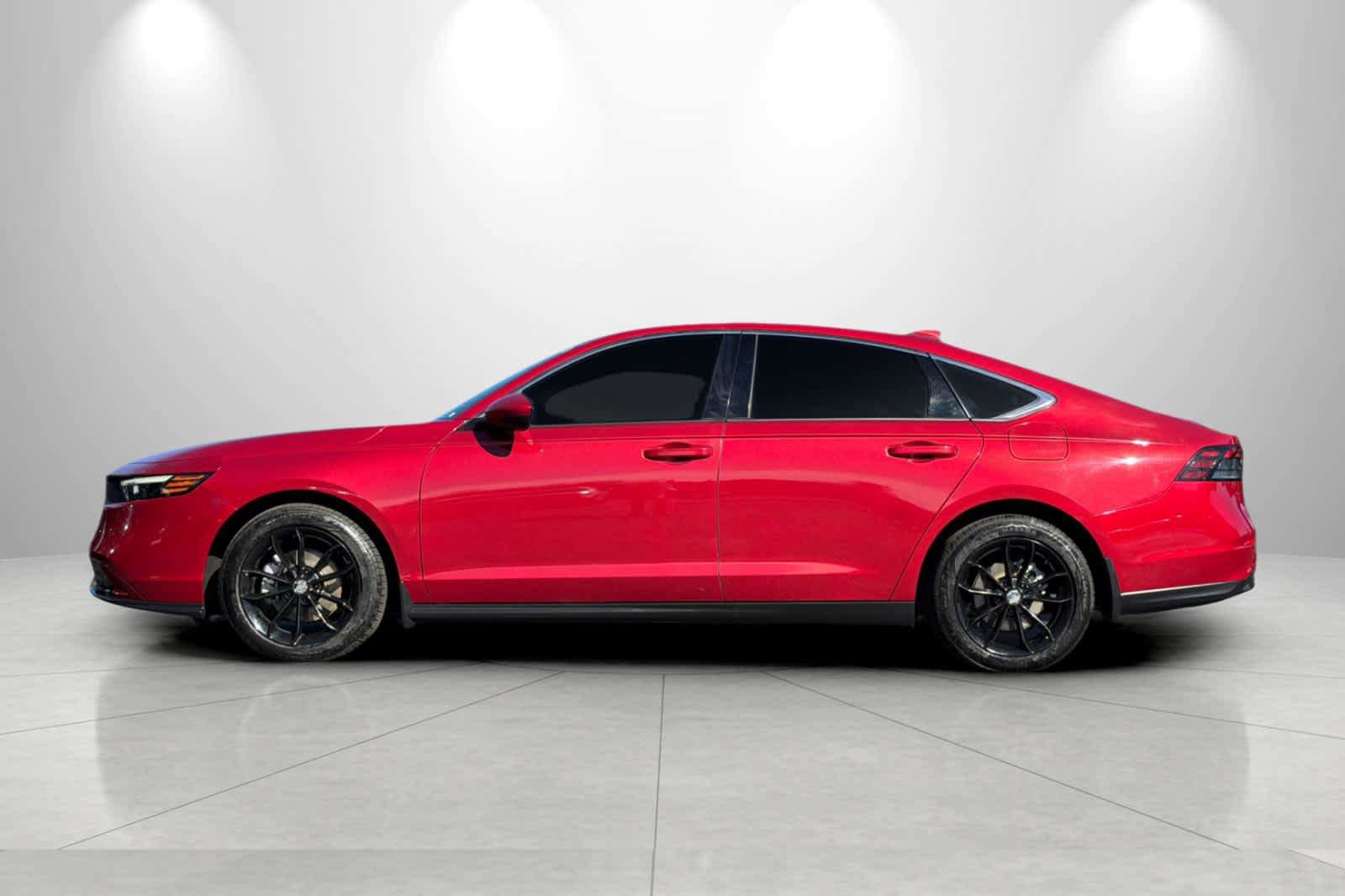 Used 2023 Honda Accord EX image 5