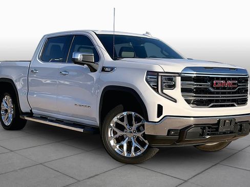 Used 2023 GMC Sierra 1500 SLT w/ SLT Premium Package AWD/4WD image 4