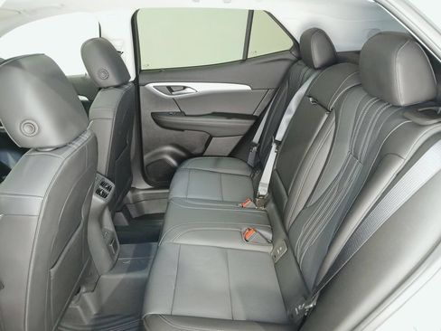 Used 2024 Buick Envision Avenir AWD/4WD image 12
