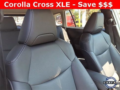 Used 2024 Toyota Corolla Cross XLE image 21