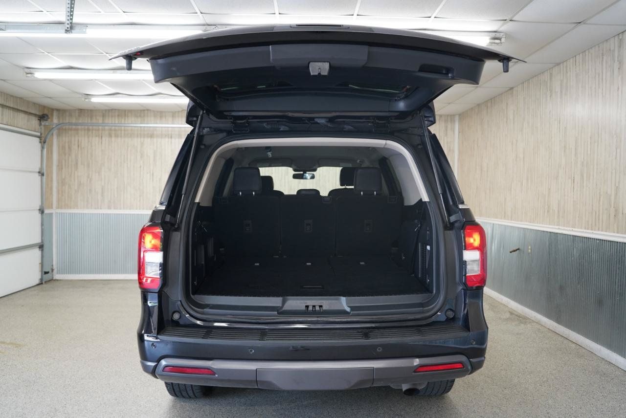 Used 2023 Ford Expedition XLT AWD/4WD image 40