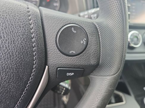 Used 2016 Toyota RAV4 LE FWD image 20
