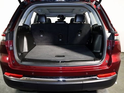 Used 2022 Jeep Grand Cherokee Limited 4xe image 31