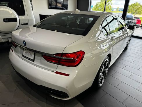 Used 2018 BMW 750i xDrive AWD/4WD image 5