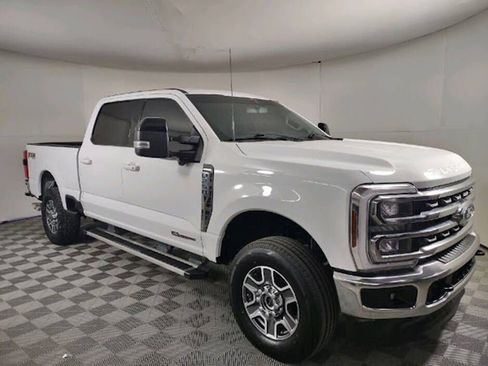 Used 2024 Ford F250 Lariat w/ FX4 Off-Road Package AWD/4WD image 5