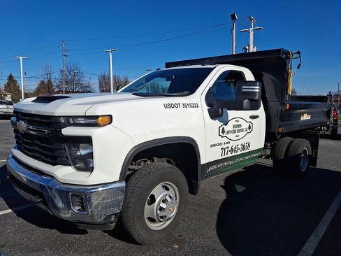 Used 2024 Chevrolet Silverado 3500 W/T w/ WT Convenience Package image 3