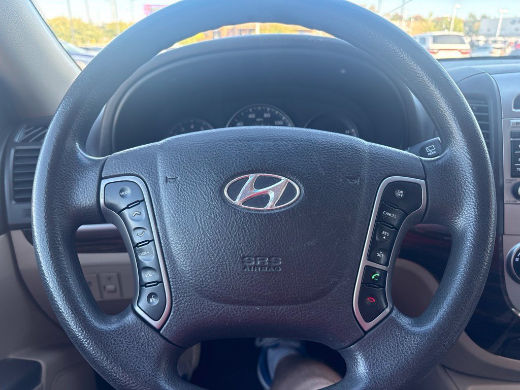 Used 2012 Hyundai Santa Fe GLS FWD image 13