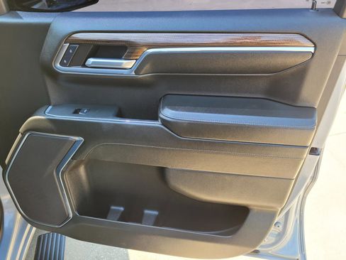 Used 2024 Chevrolet Silverado 1500 RST RWD image 7