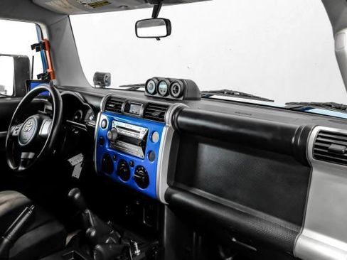 Used 2007 Toyota FJ Cruiser 4WD w/ Upgrade Pkg 2 image 15