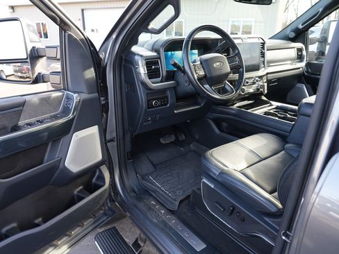 Used 2025 Ford F350 Platinum image 15