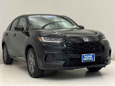 Certified 2026 Honda HR-V LX image 4