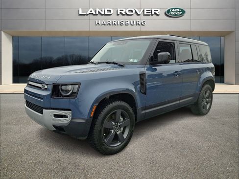 Used 2025 Land Rover Defender 110 S image 1