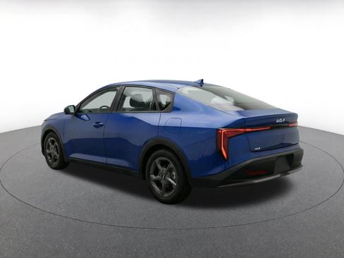 Used 2025 Kia K4 FWD image 6