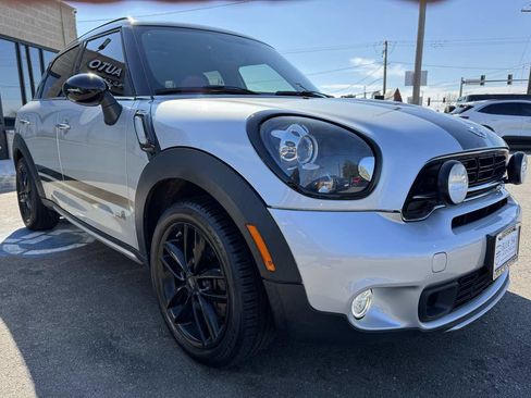 Used 2016 MINI Cooper Countryman S image 3