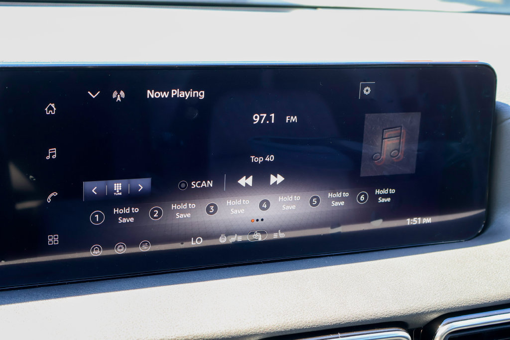New 2027 Nissan Sentra SV FWD image 3