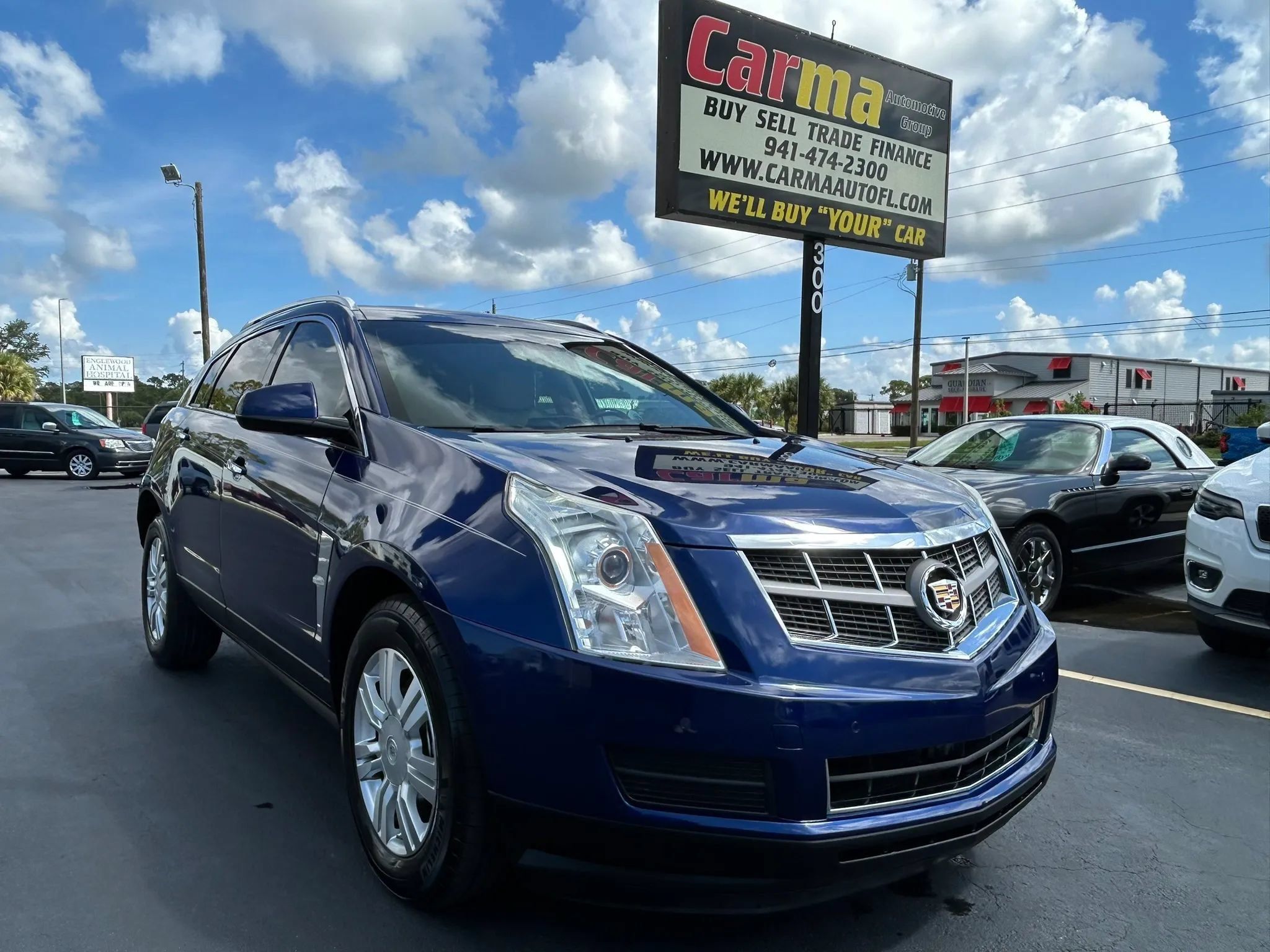 Used 2012 Cadillac SRX Luxury FWD image 1