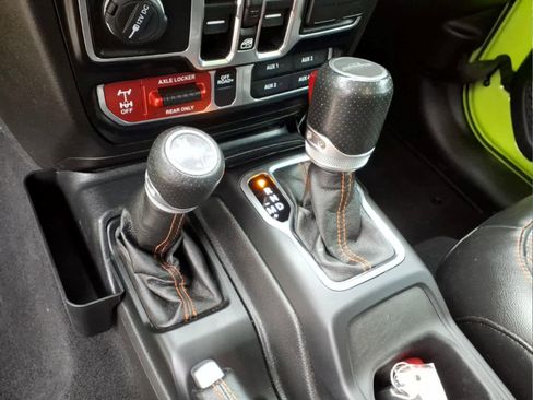 Used 2021 Jeep Gladiator Mojave AWD/4WD image 21