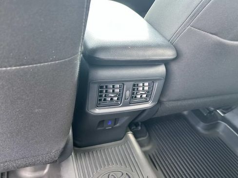 Used 2025 Toyota RAV4 LE AWD/4WD image 16