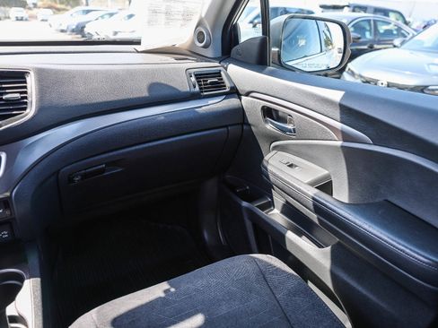Used 2020 Honda Pilot EX image 6