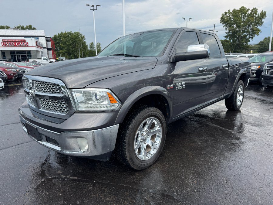 Used 2018 RAM 1500 Laramie AWD/4WD image 1
