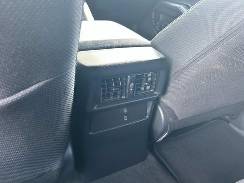 Used 2025 Toyota 4Runner SR5 AWD/4WD image 24