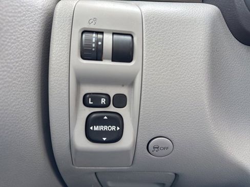 Used 2010 Subaru Forester 2.5X Premium w/ Popular Equipment Group 1A image 25