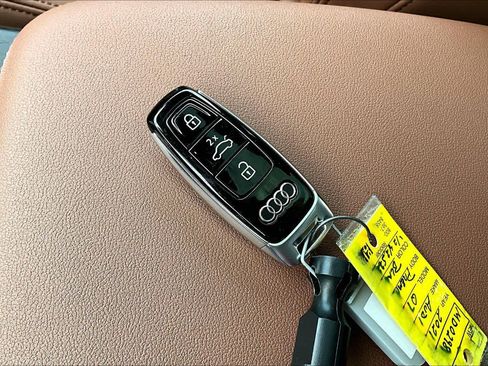 Used 2021 Audi Q7 2.0T Premium Plus w/ Executive Package image 14