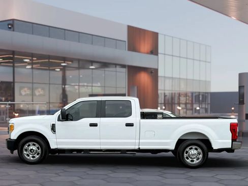 Used 2017 Ford F250 XL RWD image 3
