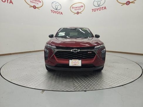 Used 2024 Chevrolet Trax RS w/ Driver Confidence Package FWD image 4