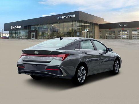 New 2026 Hyundai Elantra Limited image 7