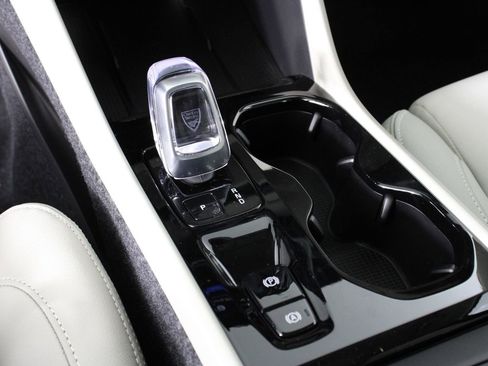 New 2026 Volvo XC40 B5 Plus w/ Protection Package Premier AWD/4WD image 7