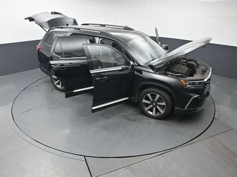 Used 2023 Honda Pilot Elite image 54